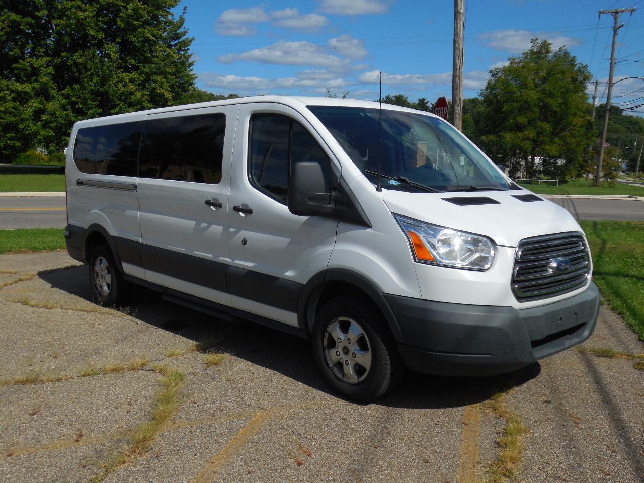 ford transit wagon 2017 1FBZX2YM5HKA63136 image ford transit wagon 2017 1FBZX2YM5HKA63136 image